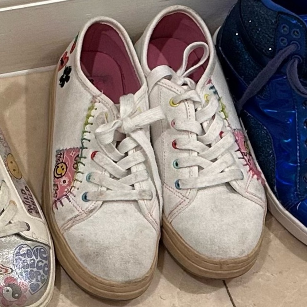 Steve Madden Girls Doodle Sneaker